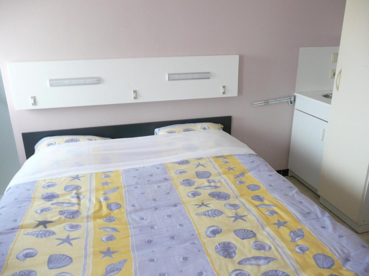 Bed and Breakfast De Windroos Pollinkhove Екстер'єр фото